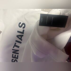 White hoodie essentials